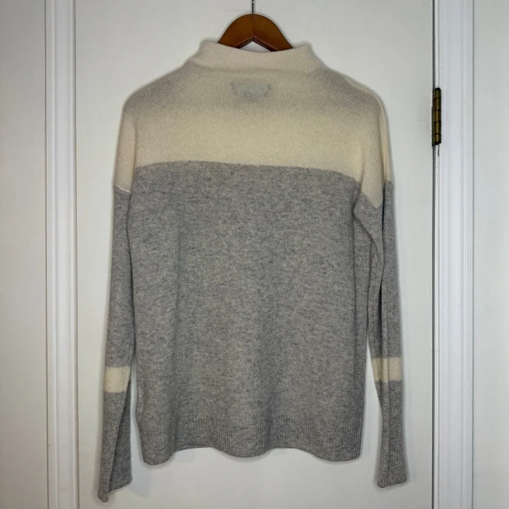 Tahari Pure Luxe 100% Cashmere Color Block Mock Neck Sweater Small